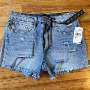 Brand new with tags Nordstrom shorts — size 26. High rise boyfriend short.